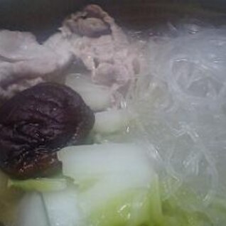 ピェンロー　白菜と干椎茸と豚肉と春雨の簡単すぎる鍋